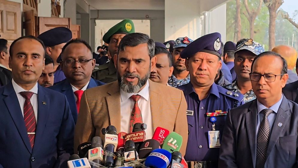 ইসি সানাউল্লাহর দাবি, নতুন কোনো চ্যালেঞ্জের মুখোমুখি নয় কমিশন