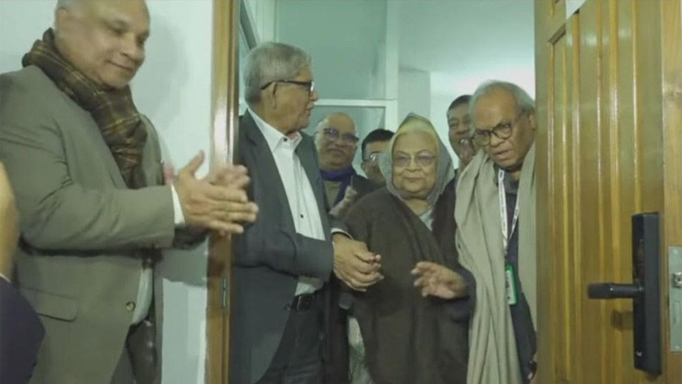 বিএনপির নতুন নির্বাচনি অফিস, চালু হলো কল সেন্টার