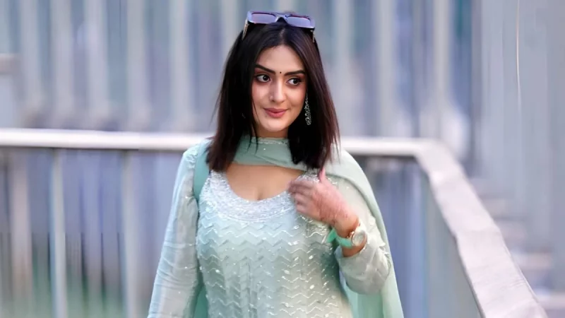 সাড়ে ১২ লাখ টাকা আত্মসাৎ: নায়িকা নিঝুম-স্বামীসহ ৪ জনের বিরুদ্ধে গ্রেফতারি পরোয়ানা