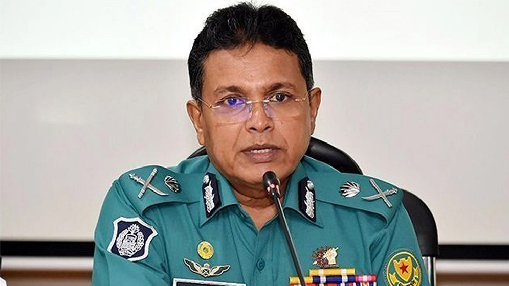 দুর্নীতির অভিযোগে ডিএমপির সাবেক কমিশনার হাবিবুরের দেশত্যাগে বাধা