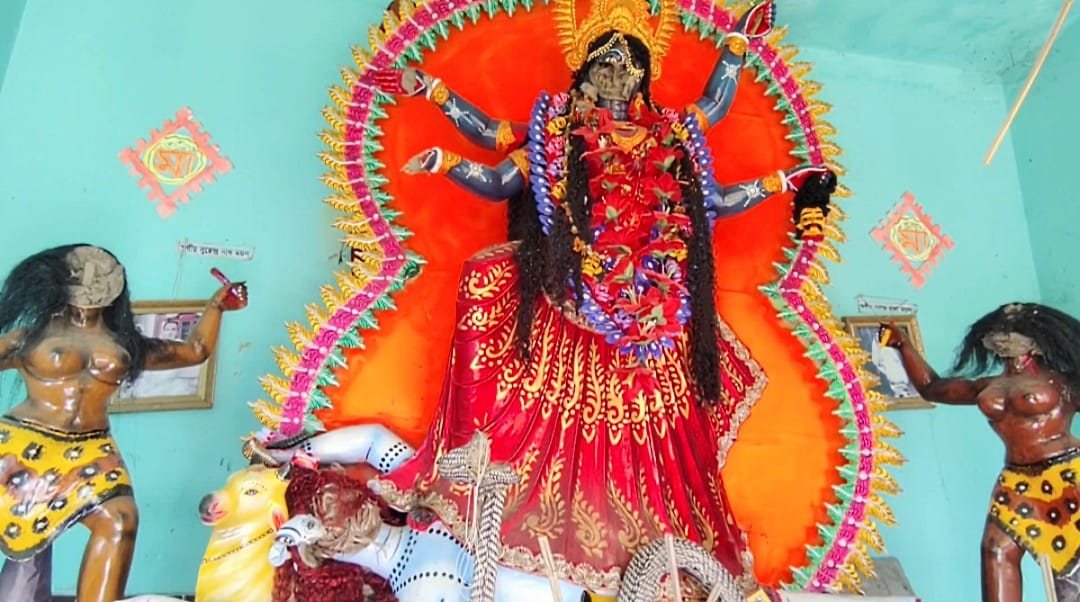 রাজবাড়ীর পাংশায় মহাশ্মশান কালীমন্দিরে প্রতিমা ভাঙচুর