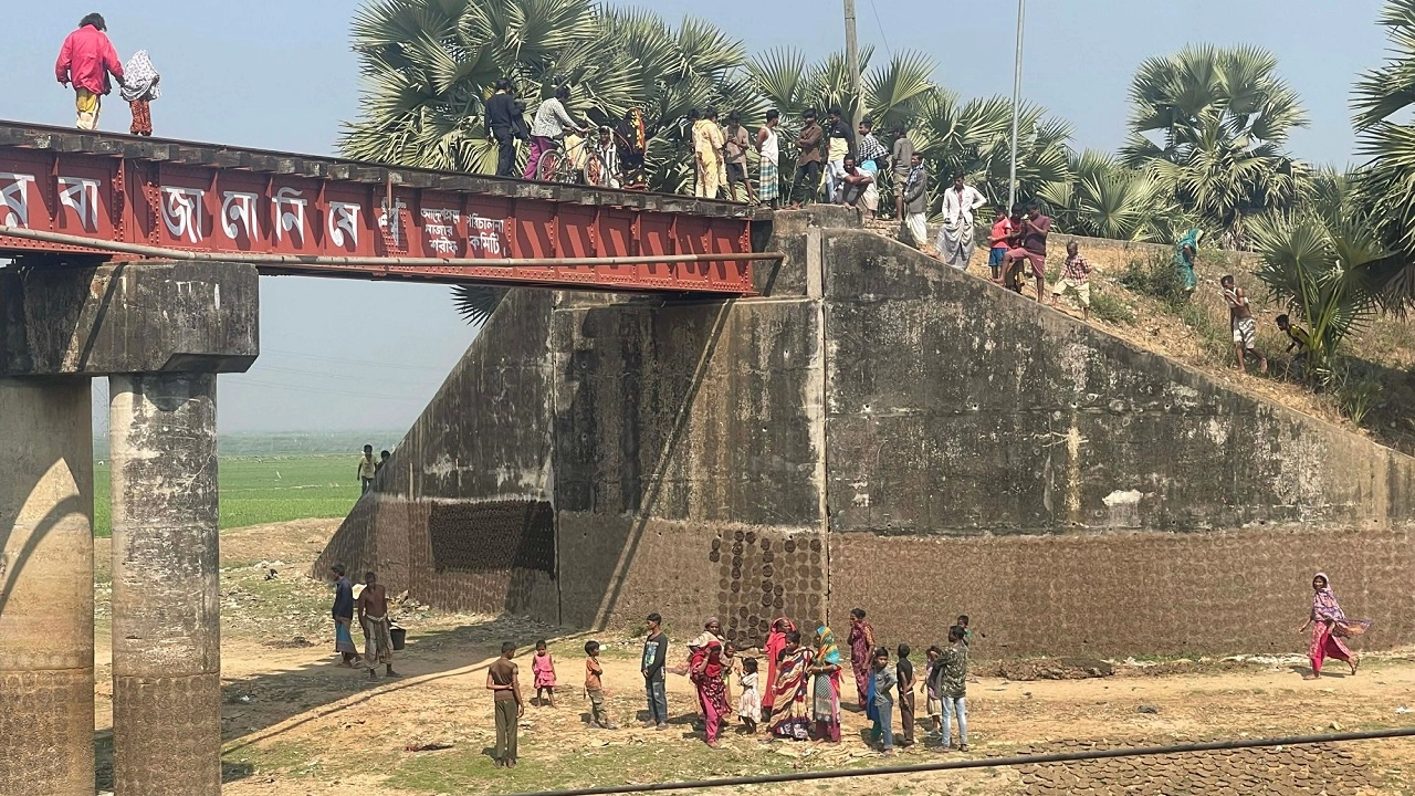 আখাউড়ায় ট্রেনে কাটা পড়ে নারীর মর্মান্তিক মৃত্যু