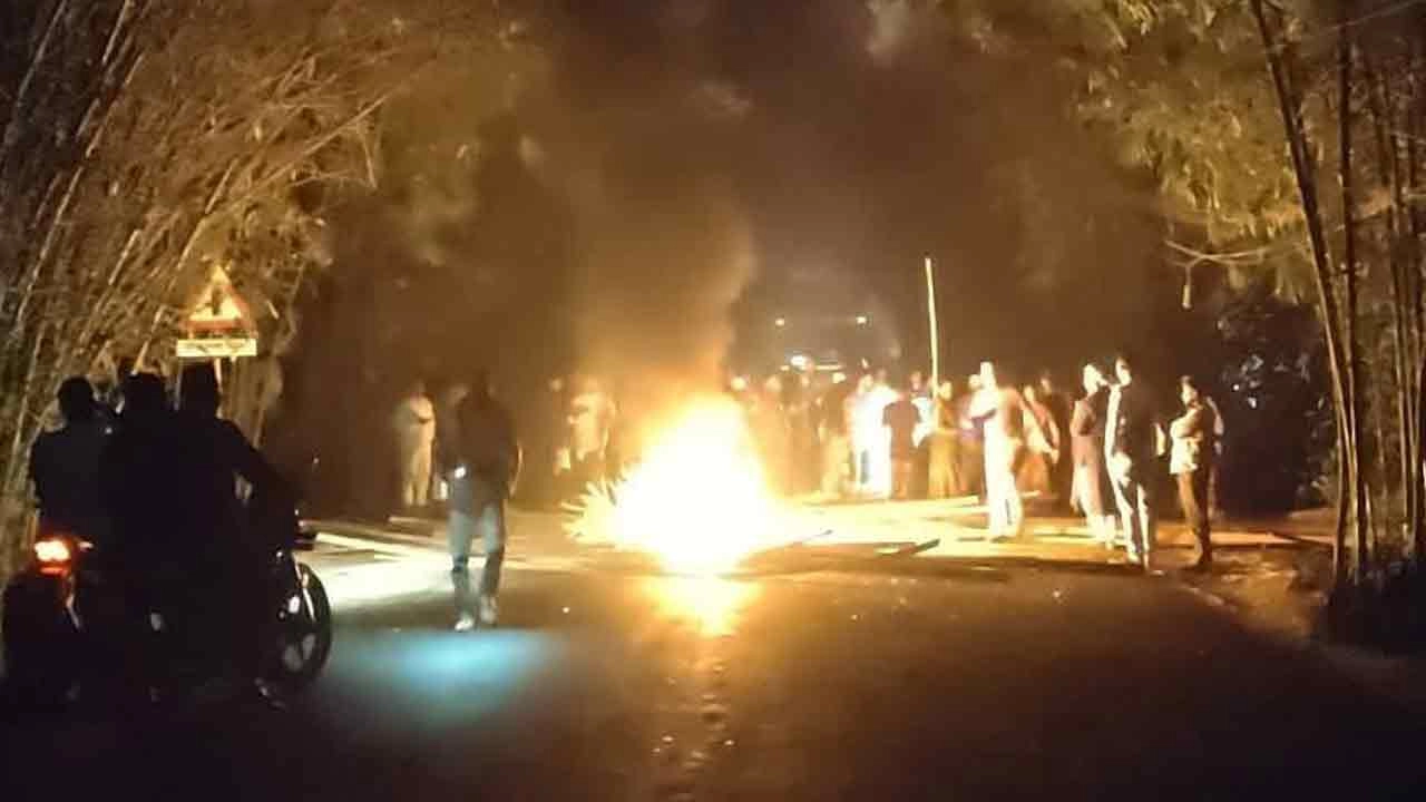 চোর ধরাকে কেন্দ্র করে রায়পুরে ব্যাপক সংঘর্ষ, পুলিশসহ আহত ২৫