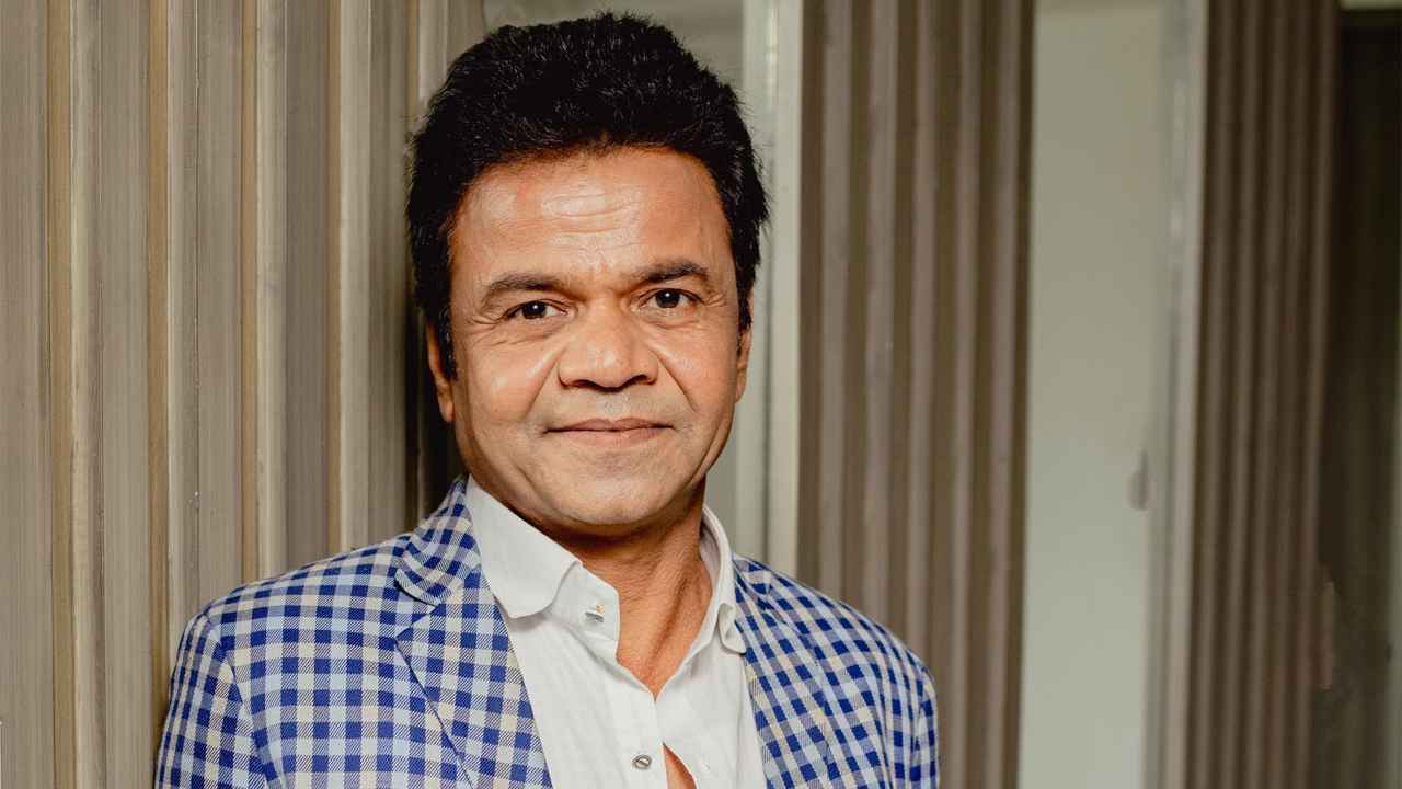 জেল থেকে মুক্তি পেয়ে ধূমপানের জায়গার দাবি রাজপালের