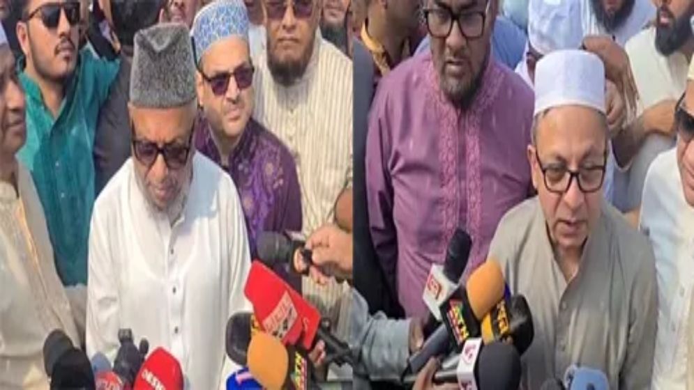 দুই মন্ত্রীসহ শাহী ঈদগাহে লাখো মানুষের ঈদ জামাত অনুষ্ঠিত