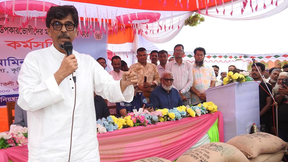 দেশে খাদ্য সংকট নেই, কয়েক মাসের মজুদ রয়েছে: কৃষিমন্ত্রী