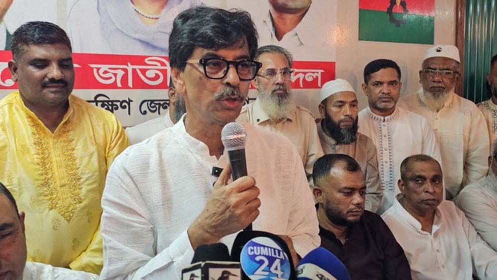 গণতন্ত্র ফিরেছে সংগ্রামে, এখন জনগণের সেবাই প্রধান কর্তব্য