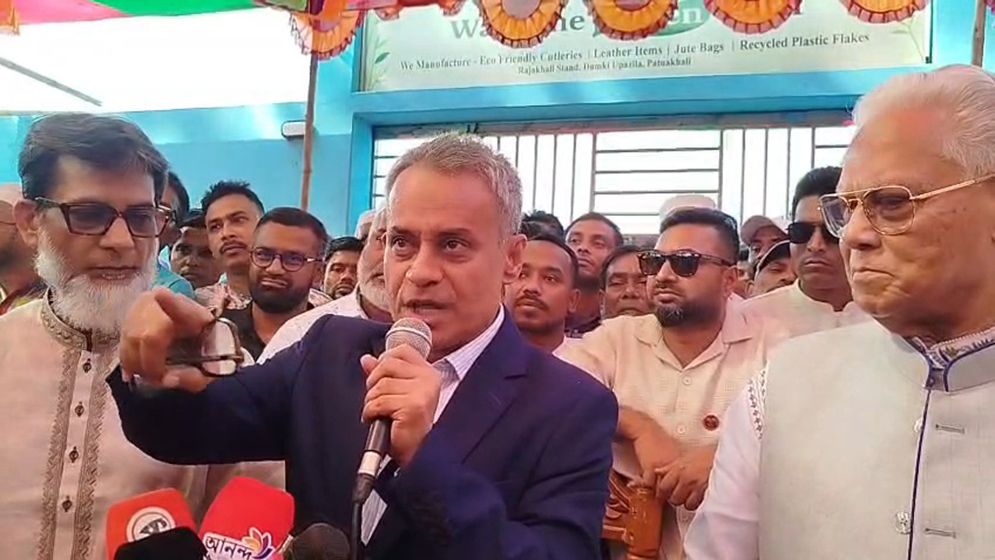 ঈদযাত্রায় অতিরিক্ত ভাড়া নেওয়া হয়নি: সড়ক মন্ত্রী