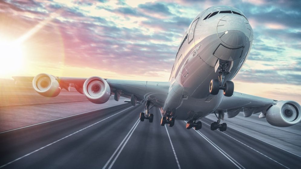 মধ্যপ্রাচ্যে আকাশসীমা বন্ধ: ৩৪০০ ফ্লাইট বাতিল, আটকা ৩ লাখ যাত্রী