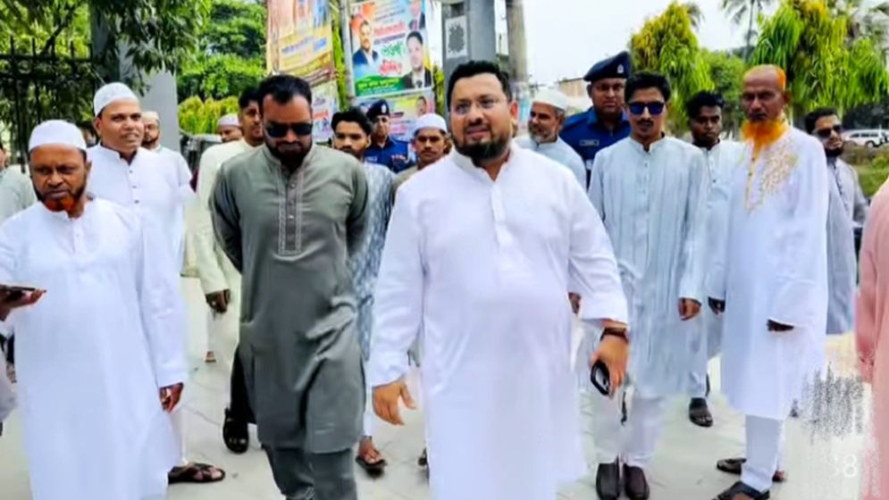 ঈদের আনন্দ সবার মাঝে ছড়িয়ে দিতে সামর্থ্যবানদের আহ্বান