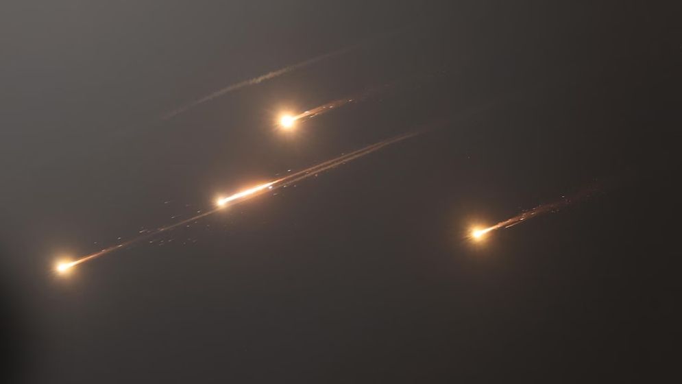 ইরানের ক্ষেপণাস্ত্র হামলার ঝুঁকিতে ইসরাইল, জারি সতর্কতা