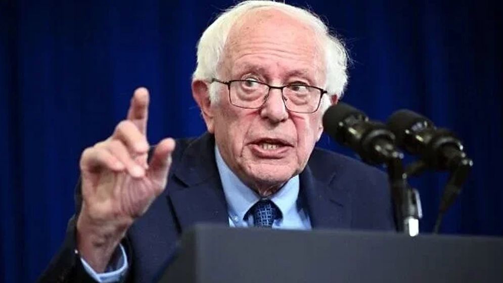 ইরানে মার্কিন হামলা ইসরাইল-সৌদির চাপে: বিস্ফোরক দাবি বার্নি স্যান্ডার্সের