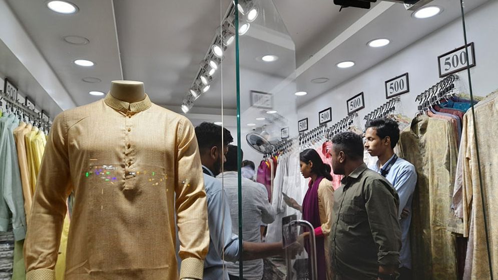 হাসনাত আব্দুল্লাহর হস্তক্ষেপে সুখবর, খুলছে নবীন ফ্যাশন