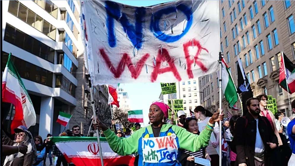 ইরানে বর্বরোচিত হামলার প্রতিবাদে যুক্তরাষ্ট্রজুড়ে বিক্ষোভ