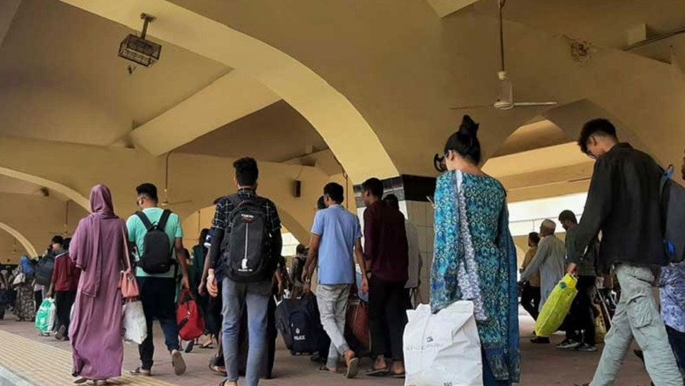 মাত্র দুই দিনের লিভেই এপ্রিলে টানা ৫ দিনের ছুটি, জানুন পদ্ধতি