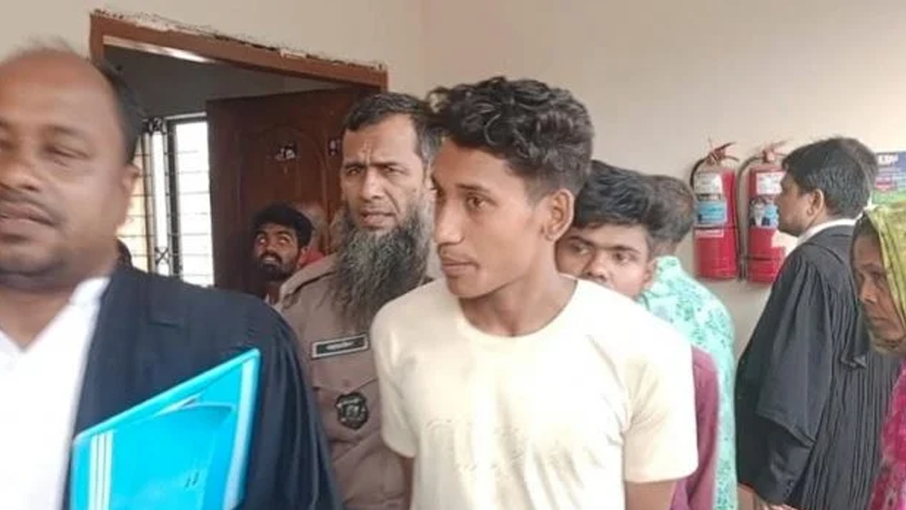 উত্তরায় শপিং মলে ভাঙচুর ও লুটপাট: ১১ আসামির দুই দিনের রিমান্ড