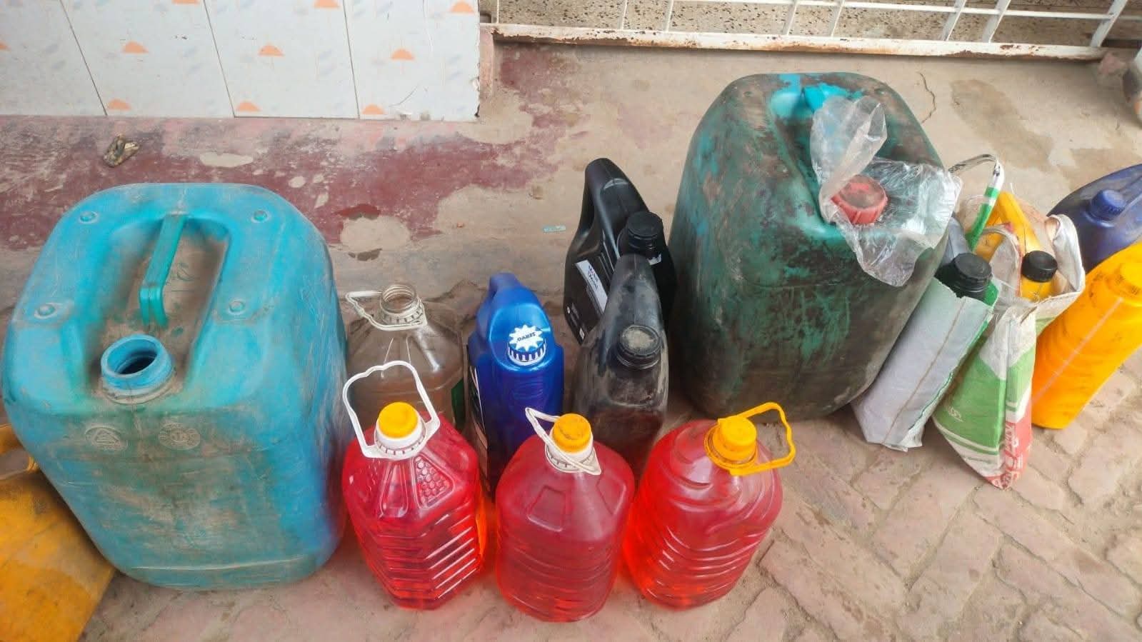 জ্বালানি তেলের কৃত্রিম সংকট ঠেকাতে পাংশায় অভিযান: দুই ব্যবসায়ীকে জরিমানা