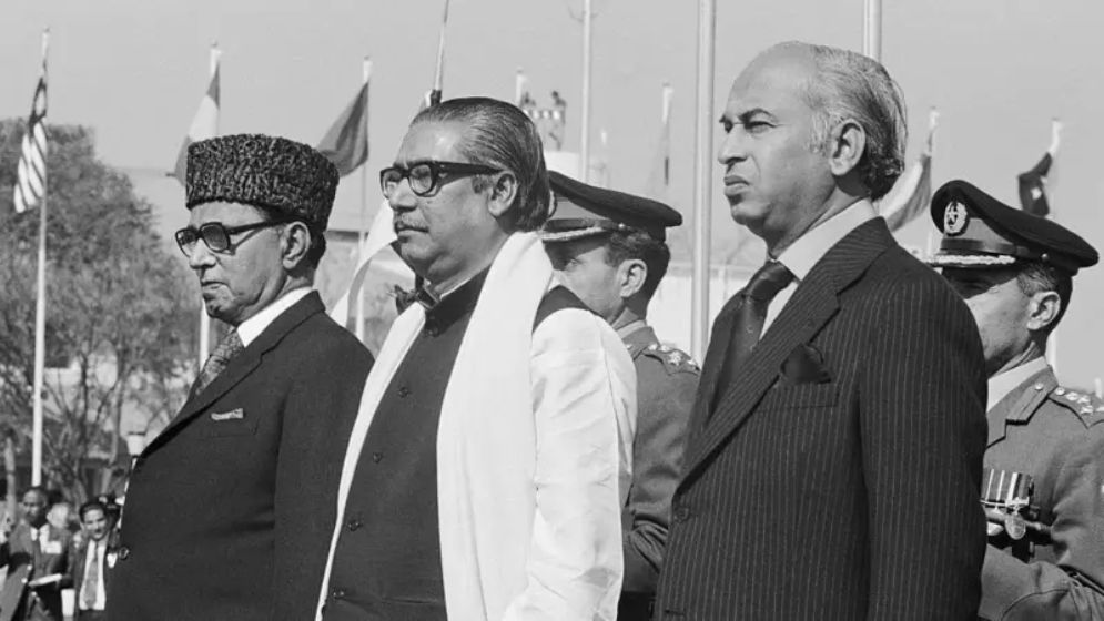 লাহোর সফরে বঙ্গবন্ধুকে গার্ড অব অনার, পাকিস্তানের স্বীকৃতির ইতিহাস