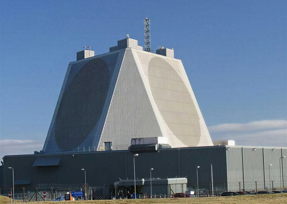 মাত্র ৪ দিনে ইরানের হামলায় যুক্তরাষ্ট্রের ২ বিলিয়ন ডলারের ক্ষতি