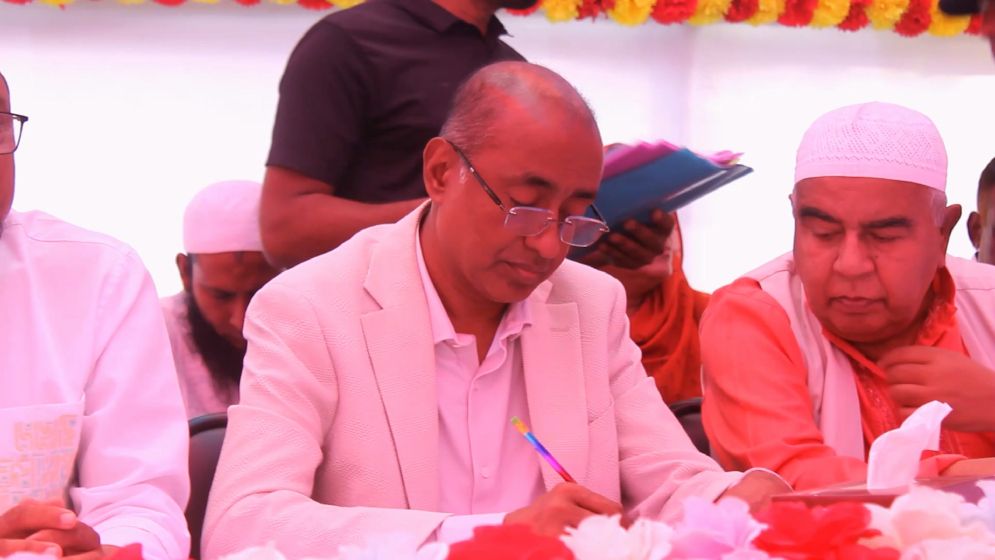 গণভোট ইস্যুতে এনসিপির বুঝপড়া অর্ধেক: আইনমন্ত্রী