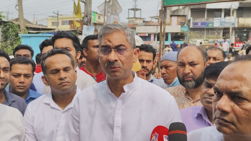 দেশে ১৭ বছরের জঞ্জাল পরিষ্কার করছে সরকার: মন্ত্রী এ্যানি