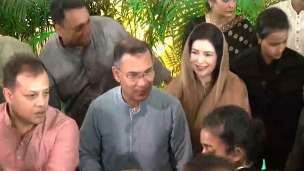 যমুনায় ঈদ শুভেচ্ছায় প্রধানমন্ত্রী, পরে যাবেন বাবা-মায়ের কবরে