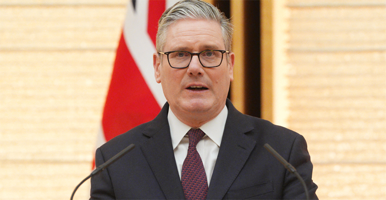 ইরানি হুমকি মোকাবেলায় যুক্তরাষ্ট্রকে ঘাঁটি ব্যবহারের অনুমতি যুক্তরাজ্যের