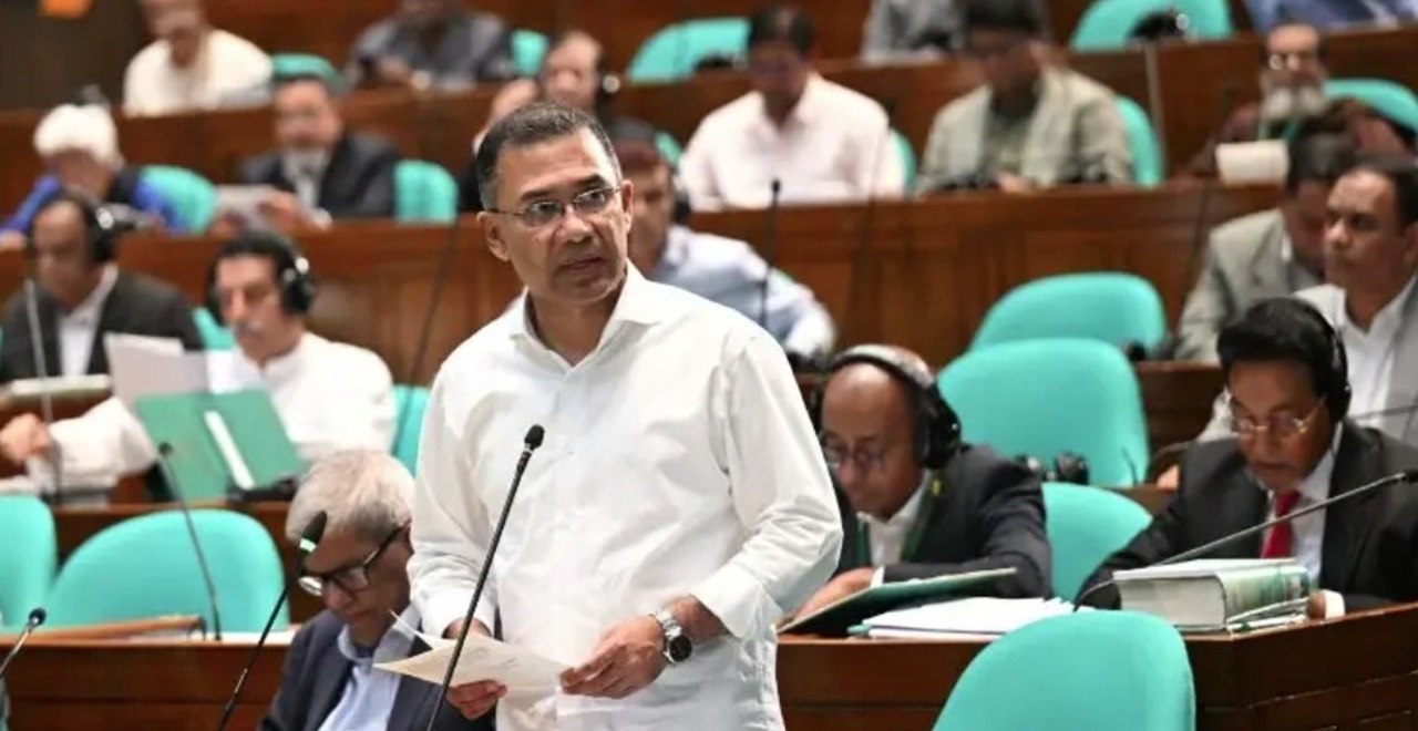 সংসদে প্রধানমন্ত্রী, আওয়ামী লীগের আমলে ২৩৪ বিলিয়ন ডলার পাচারের তথ্য প্রকাশ