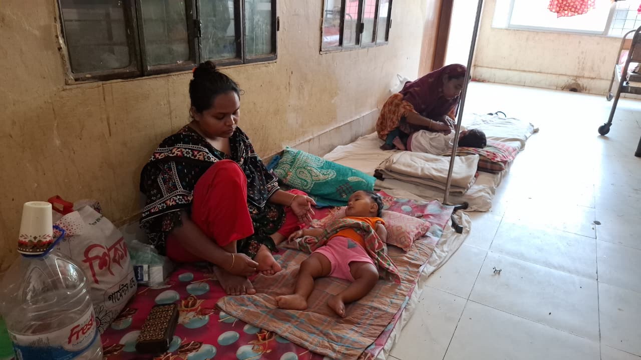 রাজবাড়ীতে হামের উপসর্গ নিয়ে হাসপাতালে ভর্তি ৮ শিশু, ২৪ ঘণ্টায় ভর্তি ৪ জন