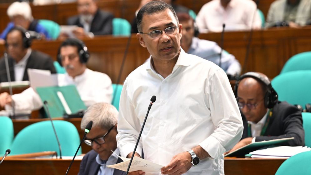 দুই লাখ শিক্ষার্থী পাচ্ছে বিনামূল্যে ড্রেস, সংসদে ঘোষণা প্রধানমন্ত্রীর