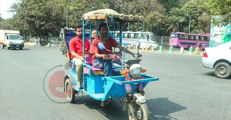 ঢাকার প্রধান সড়কে ব্যাটারি রিকশা বন্ধের ঘোষণা ডিএমপির