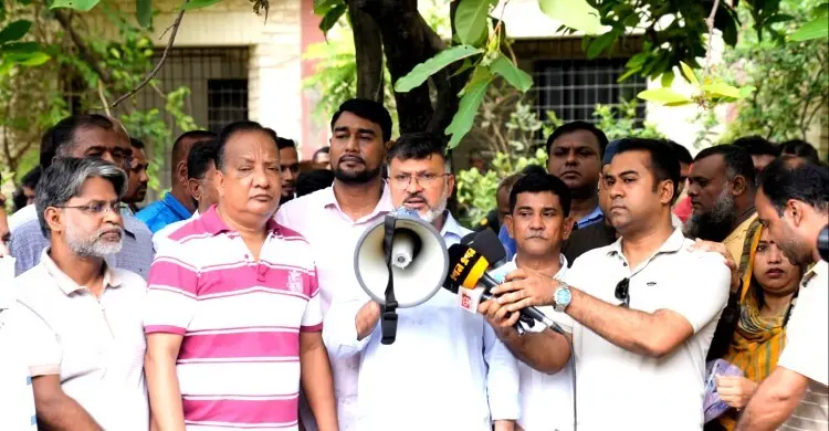 প্রধানমন্ত্রীর নির্দেশে ডিএনসিসির ২৯টি খাল দখলমুক্ত করা হবে
