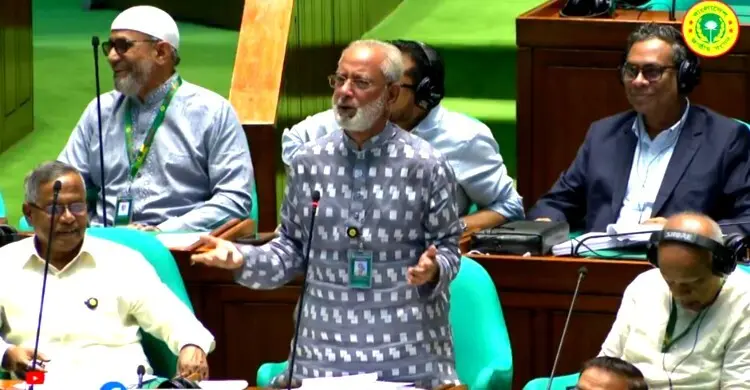বিরোধীদের আন্দোলনের সমালোচনায় সংসদে কোরআনের আয়াত পড়ে শোনালেন এমপি মাহফুজুল্লাহ