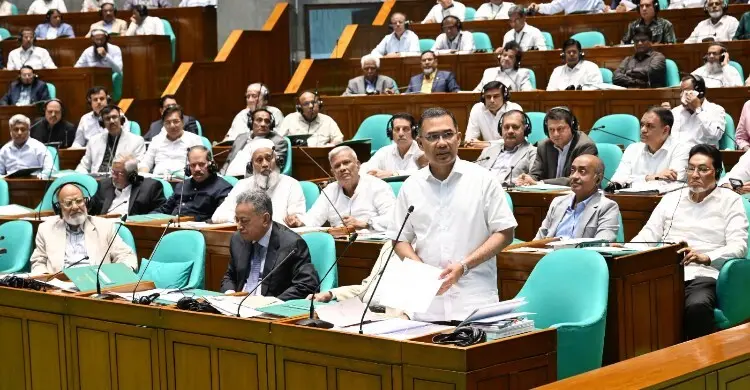 পুঁজিবাজারে লুটপাটে সর্বস্ব হারিয়ে আত্মহত্যা: প্রধানমন্ত্রী