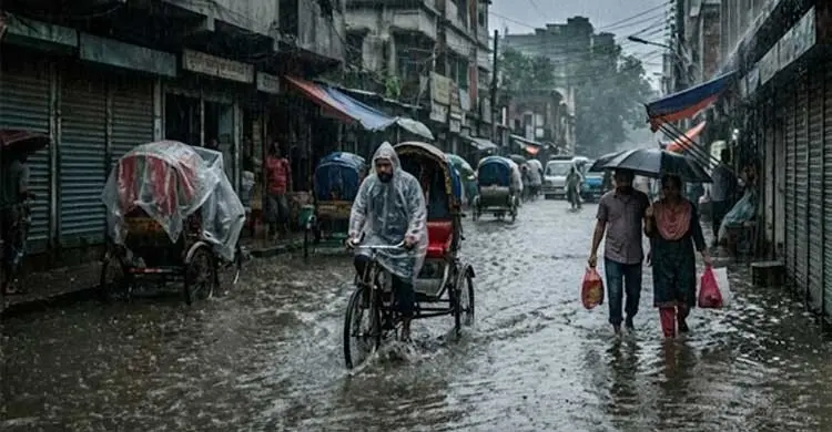 সারাদেশে দুই দিন ভারী বৃষ্টির সতর্কতা, পাহাড় ধসের শঙ্কা