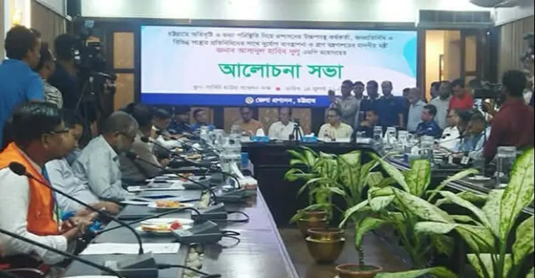 বন্যা ত্রাণে রাজনৈতিক ভেদাভেদ নয়, অনিয়ম বরদাস্ত নয়: মন্ত্রী