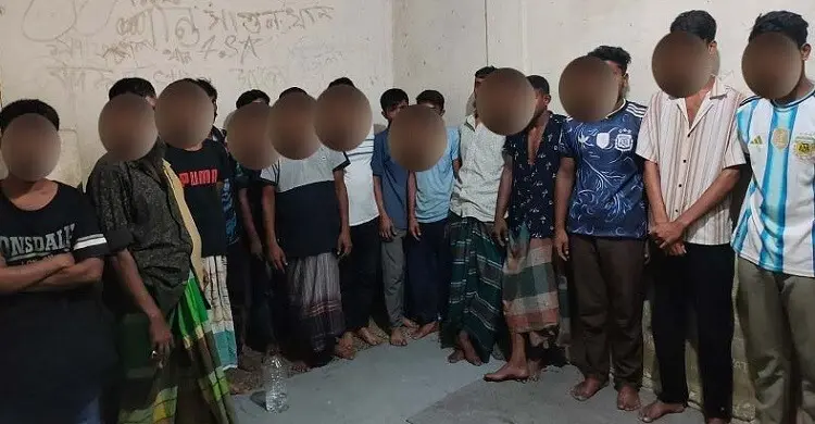শেরেবাংলা নগর ও মুগদায় অভিযানে গ্রেফতার ২৪, আদালতে প্রেরণ
