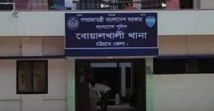 শিক্ষার্থীকে নির্যাতনের অভিযোগে বোয়ালখালীতে শিক্ষক গ্রেফতার