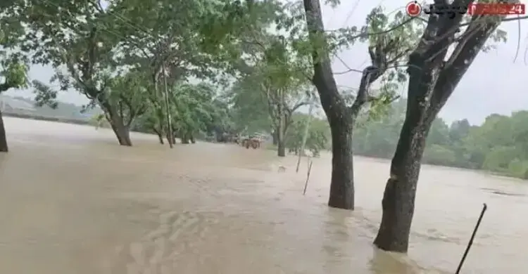 আগামী ৪৮ ঘণ্টায় ১৫ জেলার নিম্নাঞ্চলে বন্যার সতর্কতা