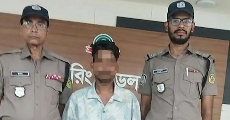 জুলাই আন্দোলনে লুট হওয়া পিস্তলসহ ২৪ মামলার আসামি আলমগীর গ্রেফতার