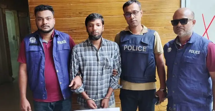 আনোয়ারায় দীর্ঘ পারিবারিক কলহের জেরে পুত্রের কাঁচিতে বাবা-মায়ের হত্যা