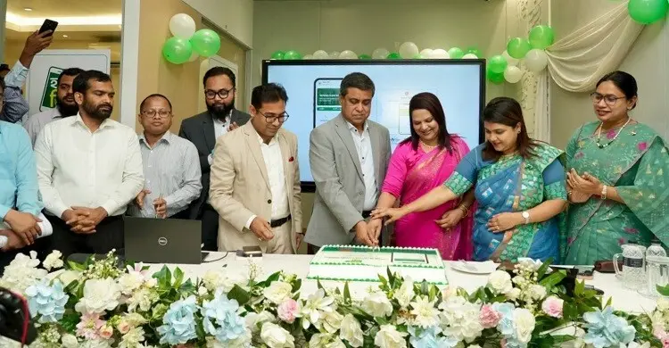 ঘরে বসেই মিলবে জেলা প্রশাসনের সেবা, চালু হলো ‘হ্যালো ডিসি’ অ্যাপ