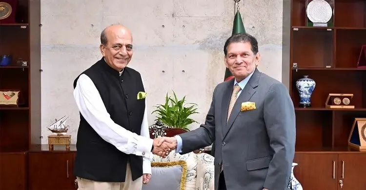 ভারতের সাথে অস্বস্তি দূর করতে চায় ঢাকা, প্রধানমন্ত্রীর সফর পর্যালোচনায়