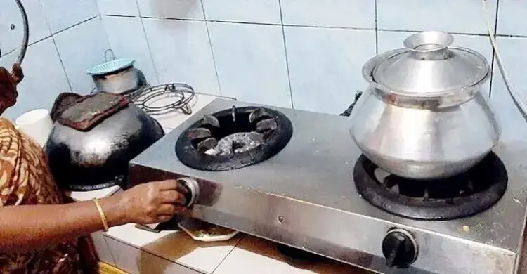 রাজধানীসহ সারাদেশে চরম গ্যাস সংকট, রান্না নিয়ে হাহাকার চরমে