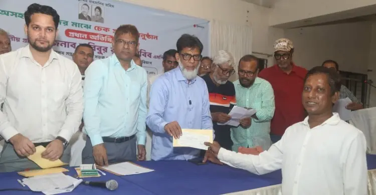 সীমাবদ্ধতা থাকলেও সবার পাশে থাকার চেষ্টা করছি: প্রতিমন্ত্রী হাবিব