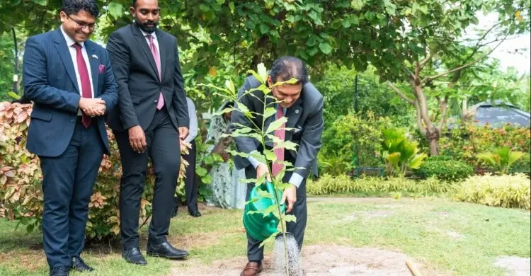 মালদ্বীপের ৬১তম স্বাধীনতা দিবসের কুচকাওয়াজে বিশেষ অতিথি খলিলুর রহমান
