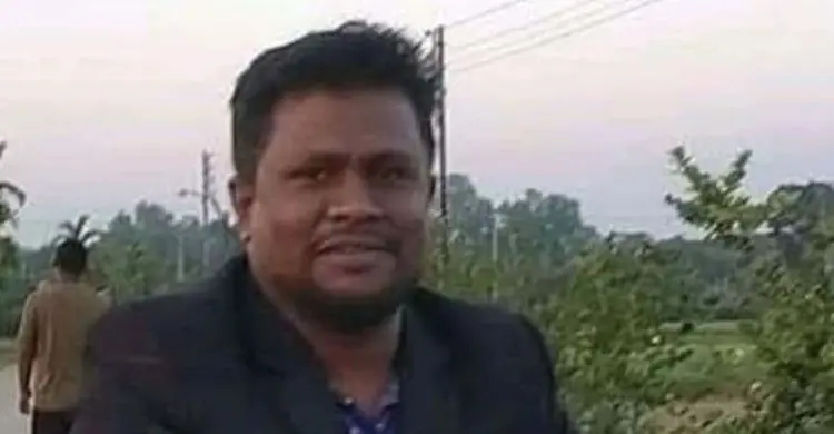 হাটহাজারীতে পুলিশ সোর্সকে গুলি করে কুপিয়ে হত্যা