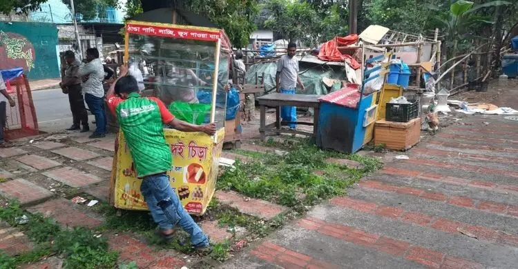 রাজধানীর সবজি বাগানে ডিএসসিসির অভিযান, অবৈধ স্থাপনা উচ্ছেদ ও জরিমানা