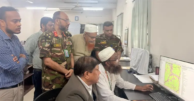 জরিপ অধিদপ্তর পরিদর্শন: নির্ভুল মানচিত্রের ওপর গুরুত্ব শামছুল ইসলামের