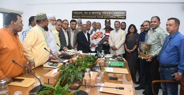 ইটভাটায় কাঠ পোড়ানো যাবে না, মালিকদের কঠোর সতর্কতা মন্ত্রীর